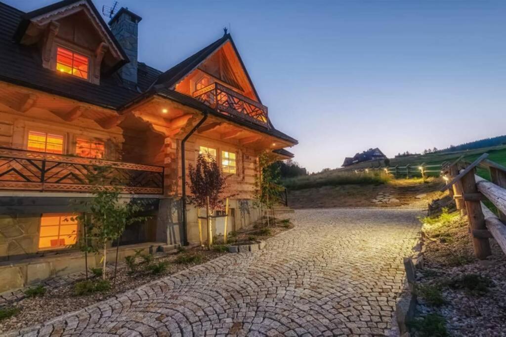 Pitoniowka Z Sauna, Netflix Oraz Xbox One Chalet *