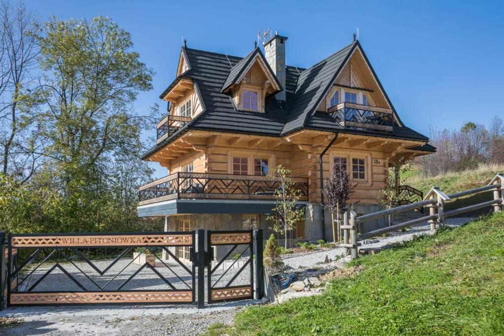 Pitoniowka Z Sauna, Netflix Oraz Xbox One Chalet